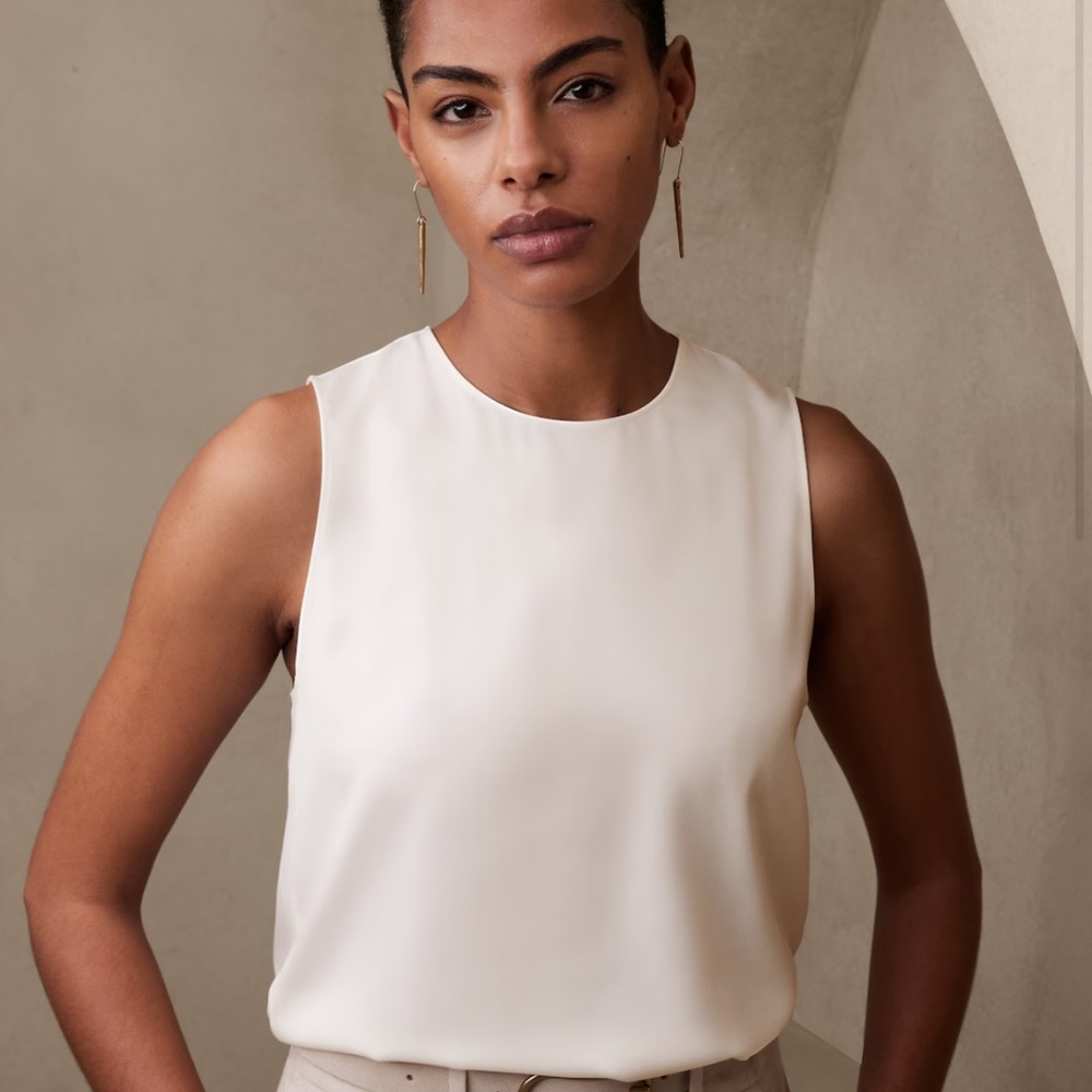 NWT Banana Republic Factory Shell Tank